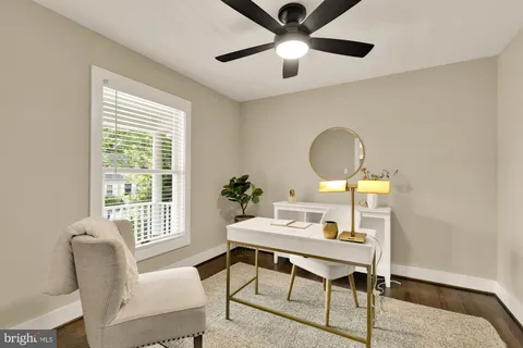 $799,900 | 4000 Roberts Road, Fairfax, VA 22032