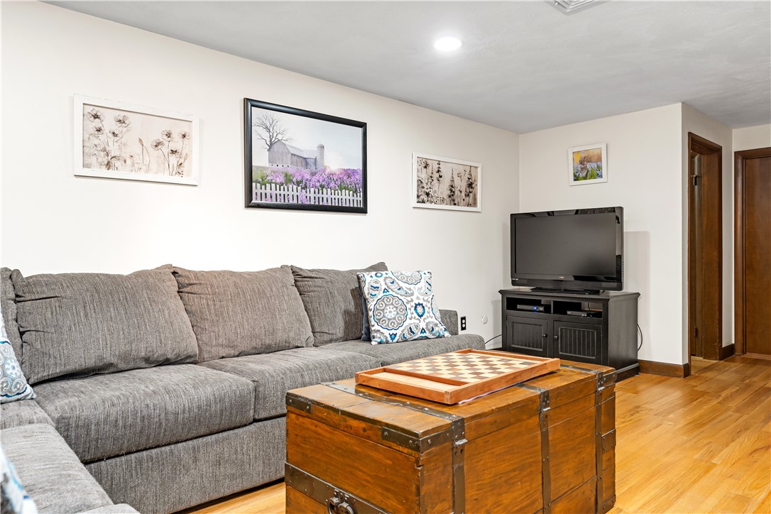 420 Robin Hollow Road West Greenwich, RI 02817 - Photo 5 of 34