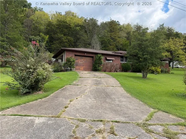 $155,000 | 65 Fruth Addition Road, Red House, WV 25168