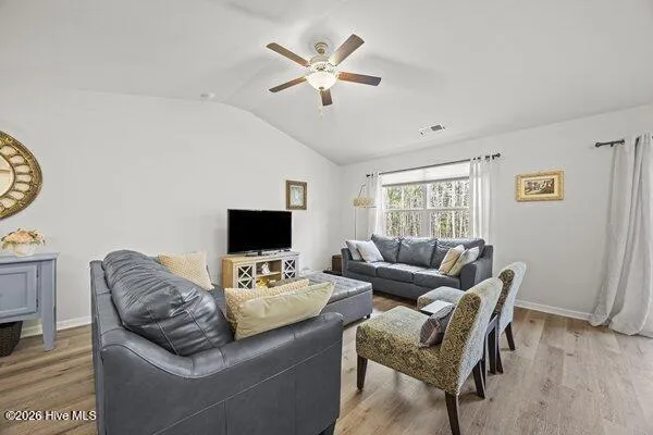 $374,900 | 238 Poppleton Drive, Hampstead, NC 28443