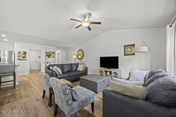 238 Poppleton Drive Hampstead, NC 28443 - Photo 23 of 45 m_23_living room