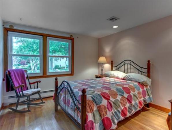 19 Wellington Road Winchester, MA 01890 - Photo 16 of 29 Gallery Image 16