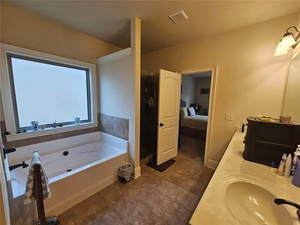 $550,000 | 600 Stonebranch Drive, Loganville, GA 30052