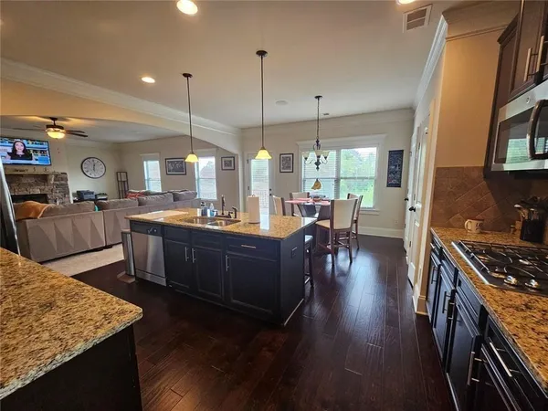 $550,000 | 600 Stonebranch Drive, Loganville, GA 30052