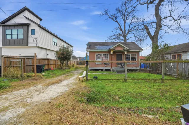 $169,000 | 122 Amundsen Street, Houston, TX 77009