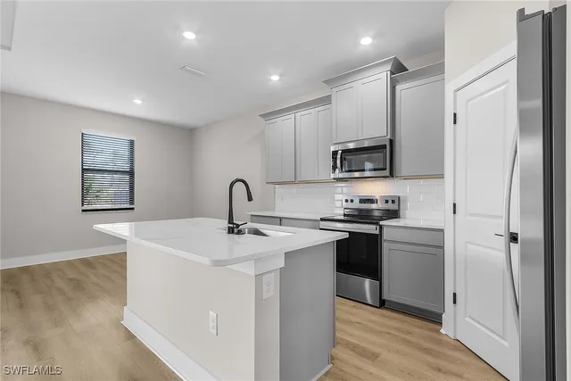 $504,900 | 923 Admiral Bull Halsey Avenue, LaBelle, FL 33935