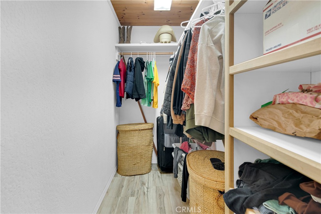 3620 Colima Road Atascadero, CA 93422 - Photo 28 of 53 master closet
