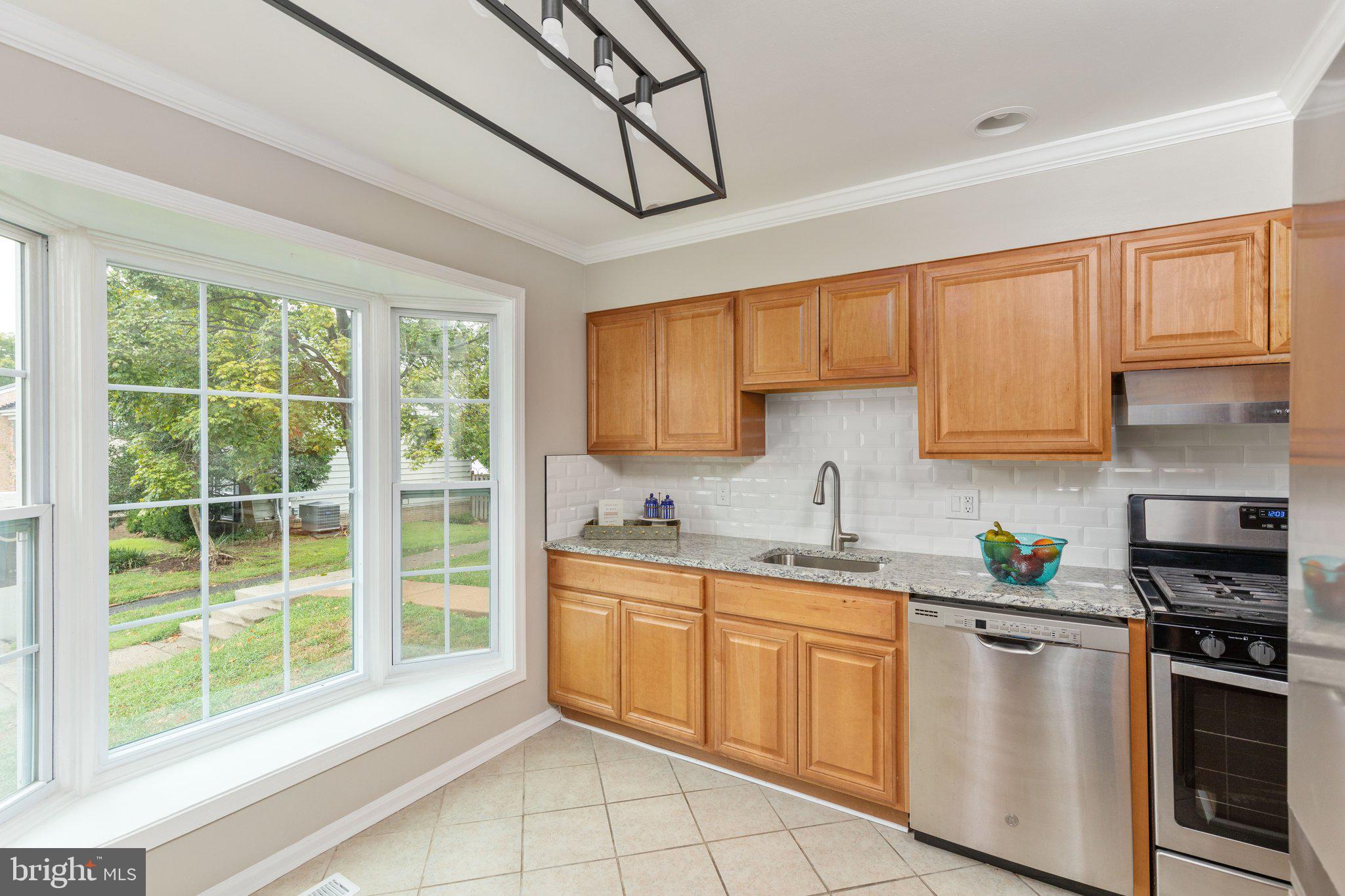 1997 Mayflower Drive Woodbridge, VA 22192 - Photo 5 of 28