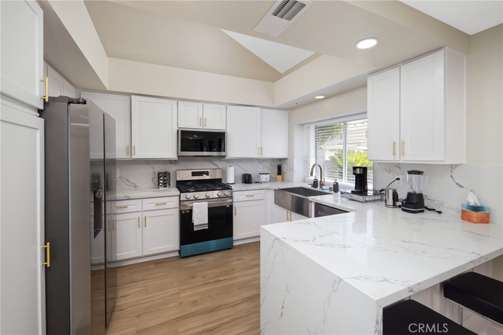 15737 Firethorn Road Fontana, CA 92337 - Photo 11 of 33 Gallery Image 11