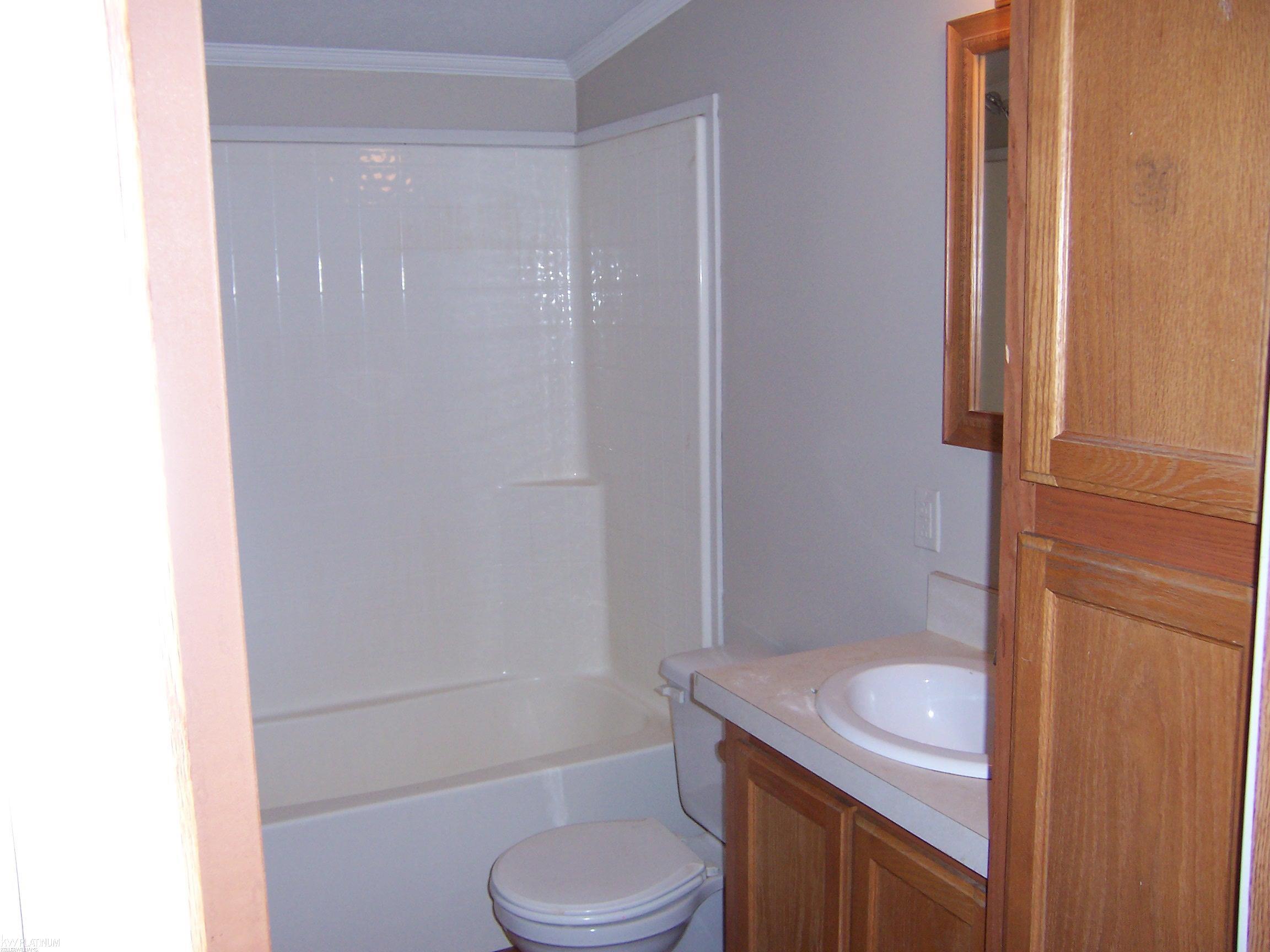10222 Metcalf Road Avoca, MI 48006 - Photo 13 of 22