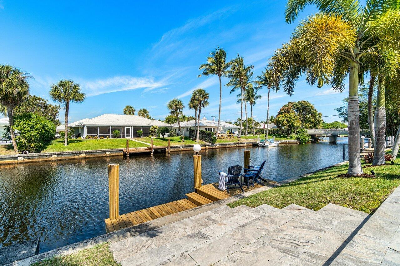 633 Tulip Tree Lane Boca Raton, FL 33486 - Photo 3 of 29 New dock
