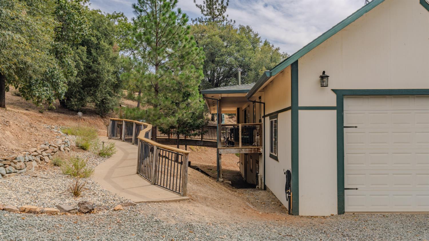 7806 Doster Road Mountain Ranch, CA 95246 - Photo 57 of 68 Gallery Image 57