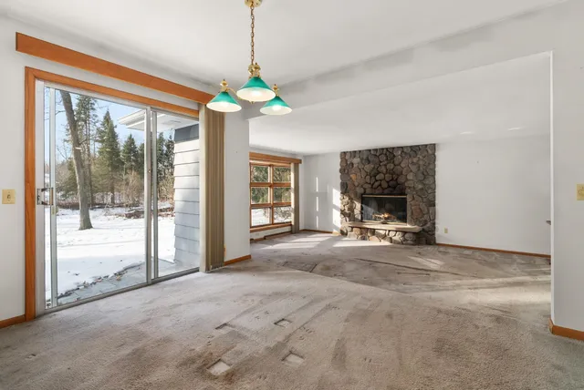 $550,000 | 4421 Vale Circle, Madison, WI 53711