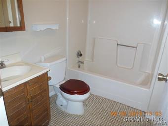 7429 Lobo Road Alton, IL 62002 - Photo 11 of 18
