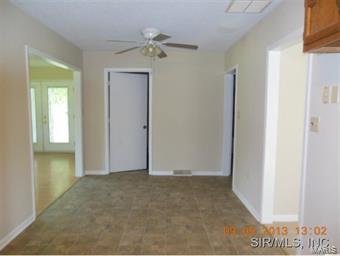 7429 Lobo Road Alton, IL 62002 - Photo 5 of 18