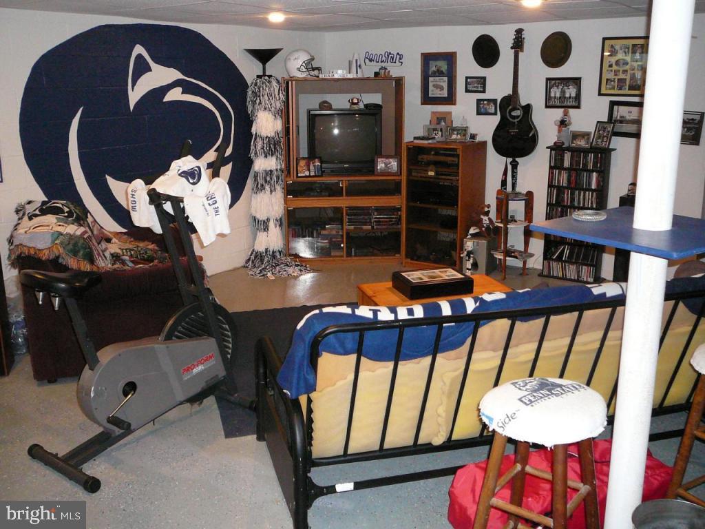 24 Quaker Hills Road Lancaster, PA 17603 - Photo 12 of 15 Gallery Image 12