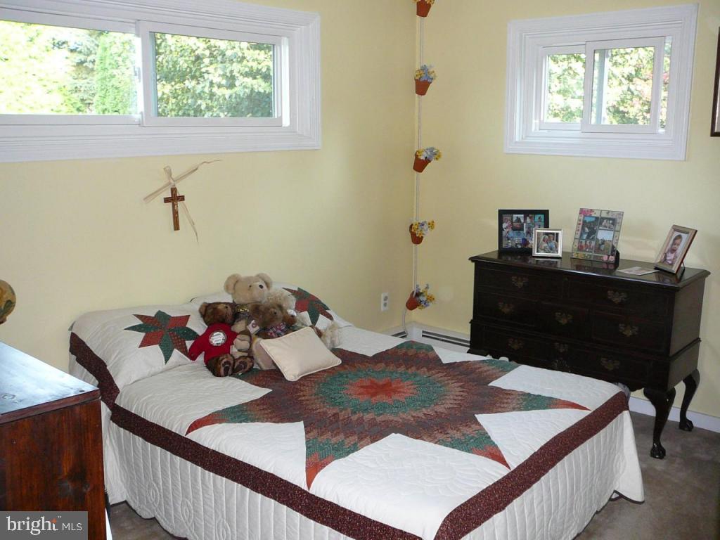 24 Quaker Hills Road Lancaster, PA 17603 - Photo 7 of 15 Gallery Image 7
