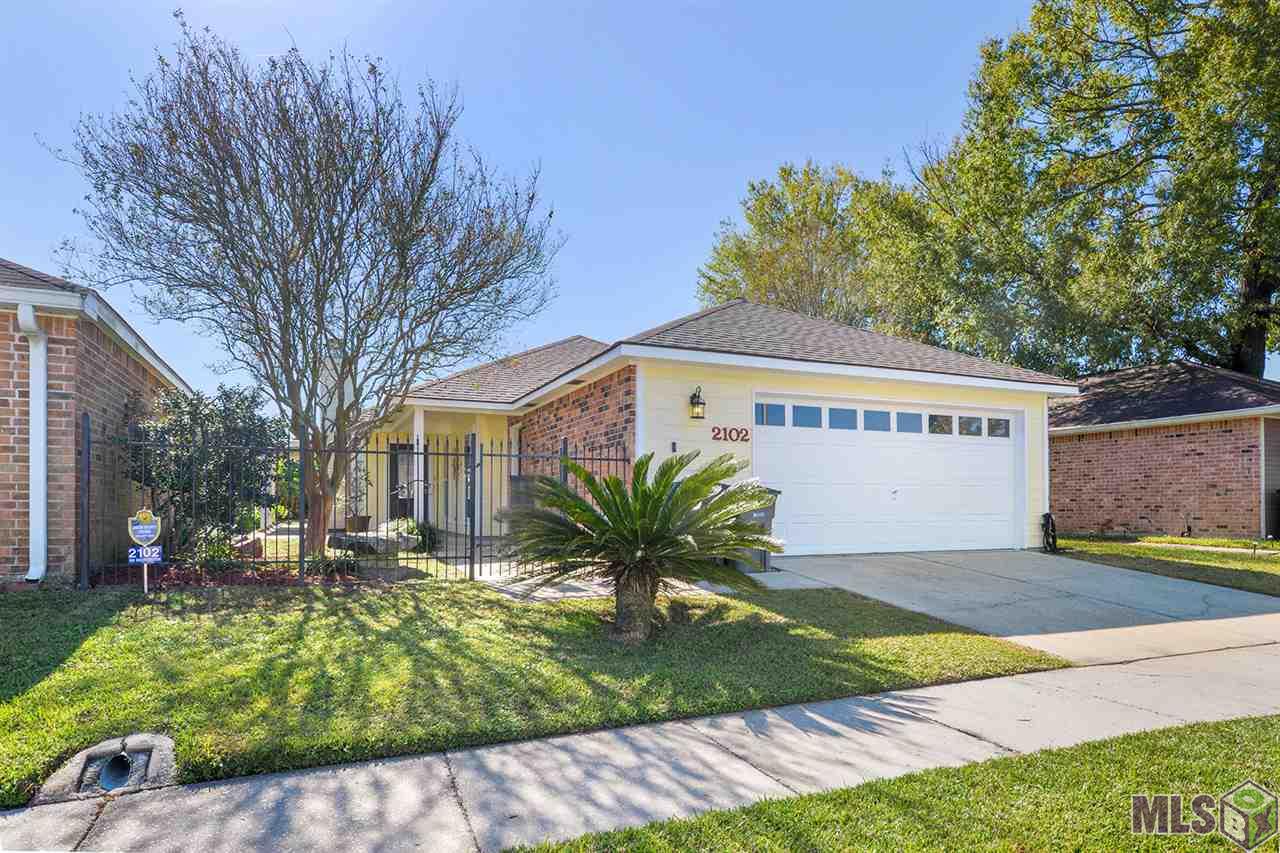 2102 Maple Ridge Avenue Baton Rouge, LA 70816 - Photo 1 of 11