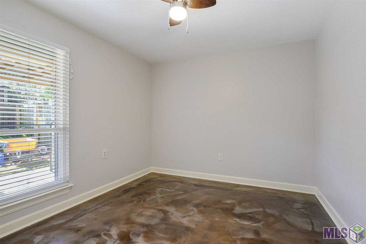 2102 Maple Ridge Avenue Baton Rouge, LA 70816 - Photo 8 of 11