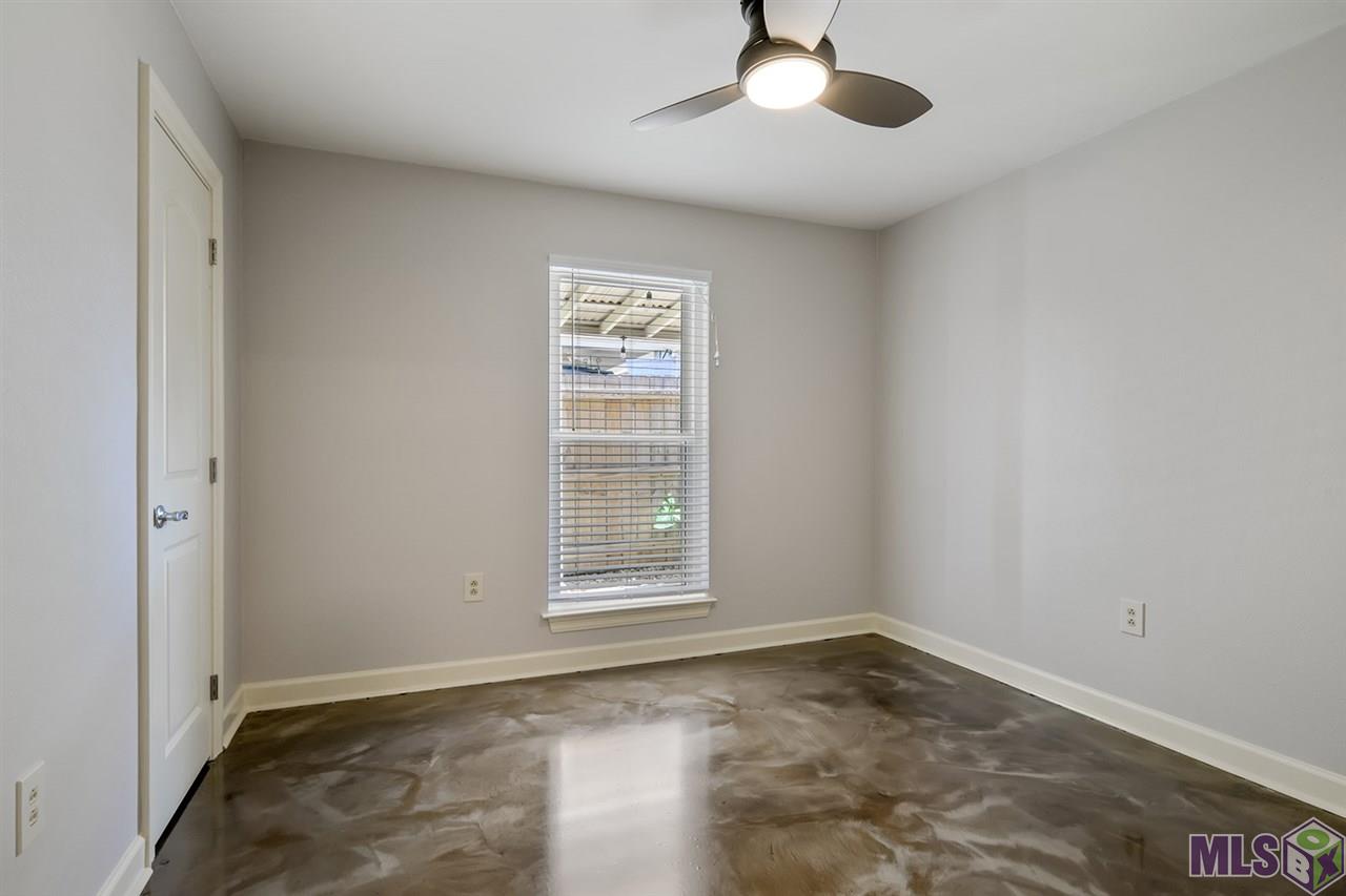 2102 Maple Ridge Avenue Baton Rouge, LA 70816 - Photo 9 of 11