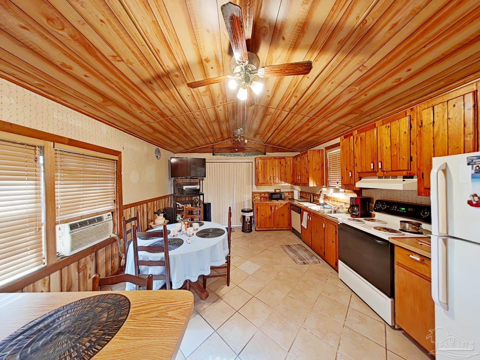 3115 Partridge Drive Pensacola, FL 32526 - Photo 8 of 29 Gallery Image 8