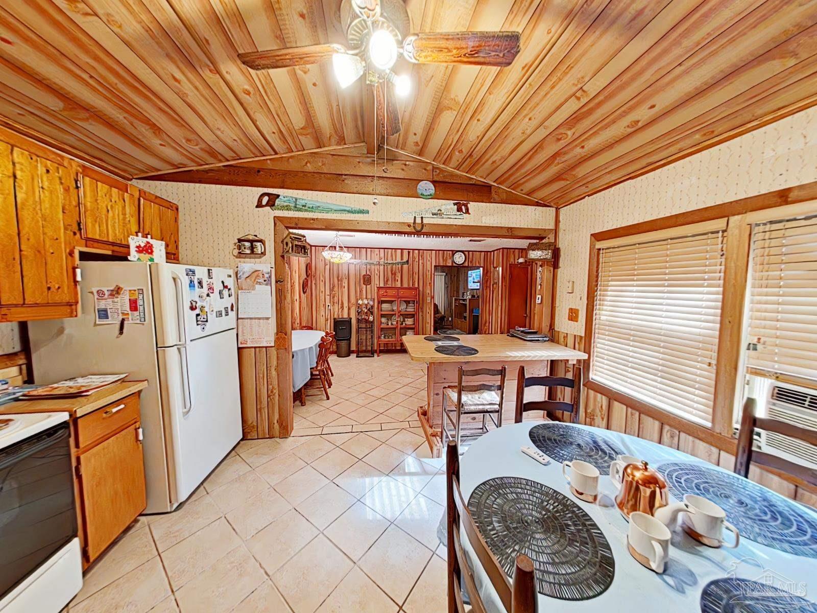 3115 Partridge Drive Pensacola, FL 32526 - Photo 10 of 29 Gallery Image 10