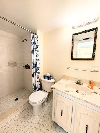 $82,000 | 333 North Lake Howard Drive, Unit 212A, Winter Haven, FL 33880