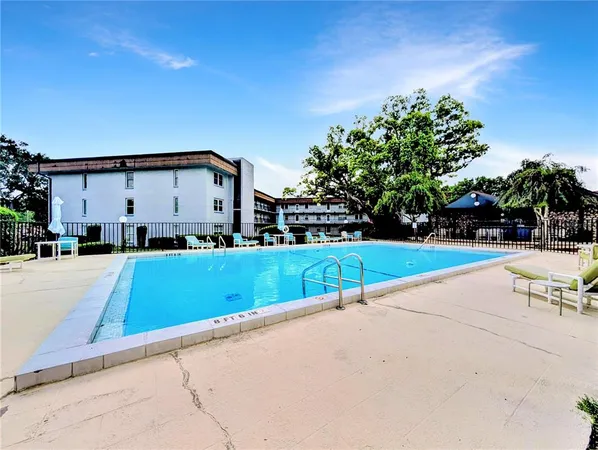 $82,000 | 333 North Lake Howard Drive, Unit 212A, Winter Haven, FL 33880
