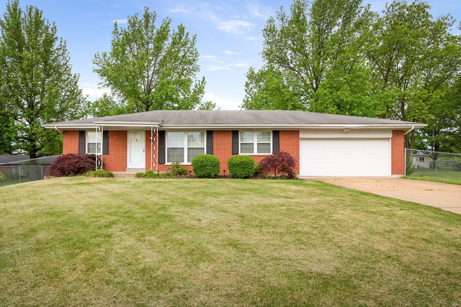 4940 Theiss Road St. Louis, MO 63128 - Photo 1 of 21 Gallery Image 1