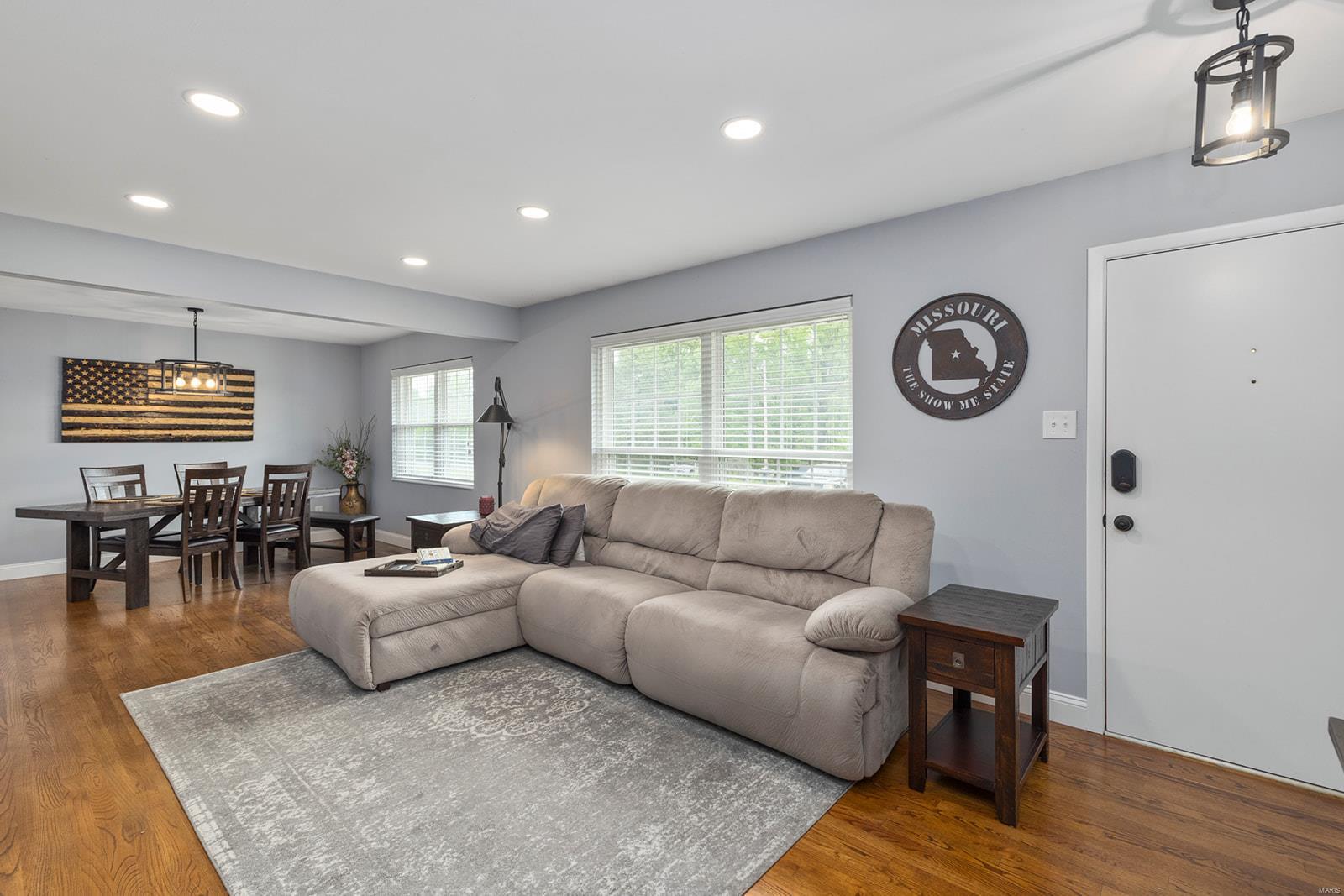 4940 Theiss Road St. Louis, MO 63128 - Photo 2 of 21 Gallery Image 2
