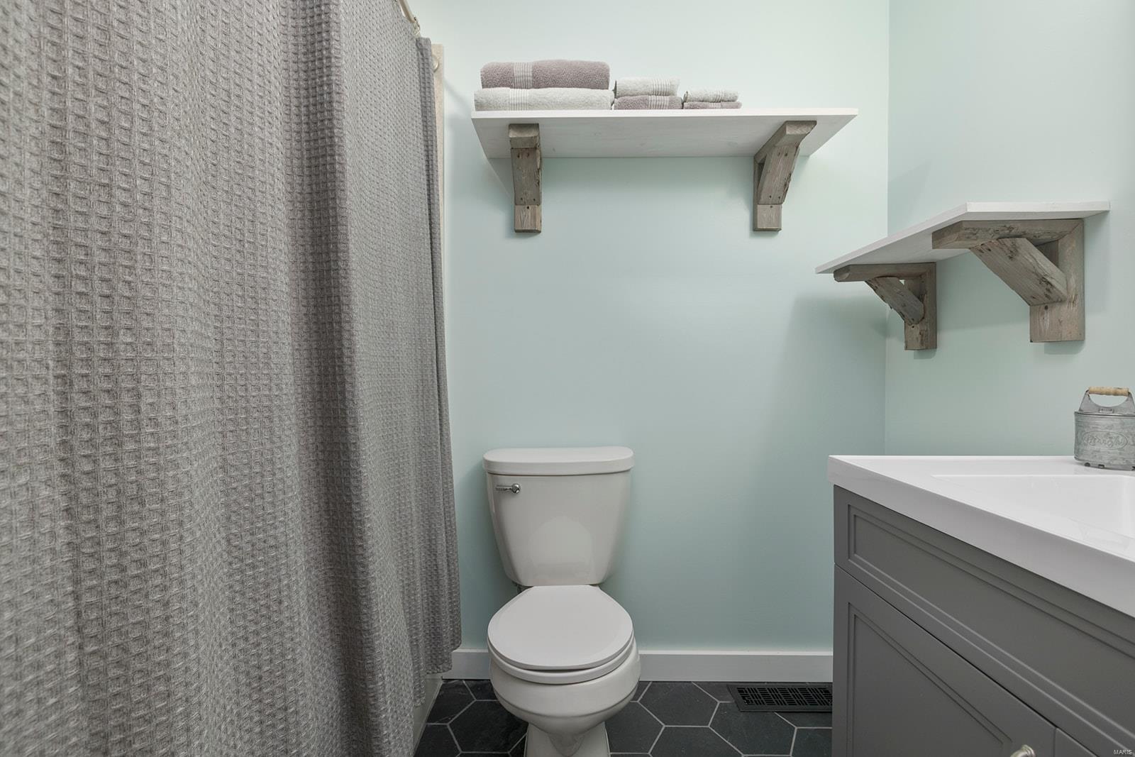 4940 Theiss Road St. Louis, MO 63128 - Photo 13 of 21 Gallery Image 13