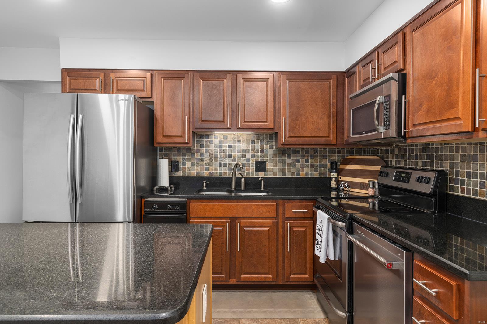 4940 Theiss Road St. Louis, MO 63128 - Photo 5 of 21 Gallery Image 5