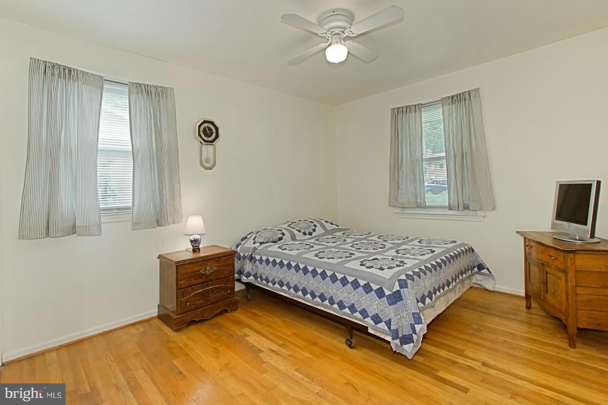 8132 Greeley Boulevard Springfield, VA 22152 - Photo 17 of 30 Bedroom
