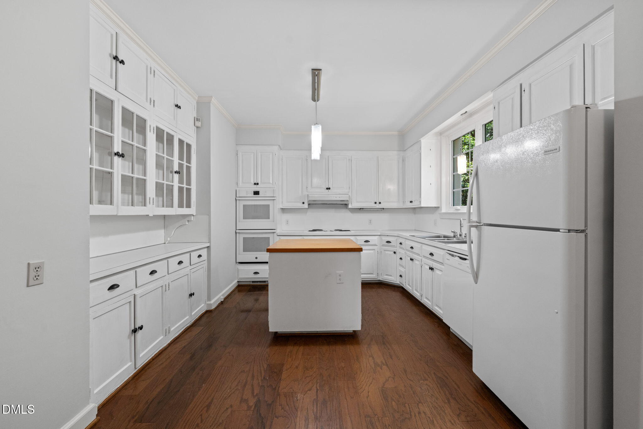 3437 Dover Road Durham, NC 27707 - Photo 15 of 67