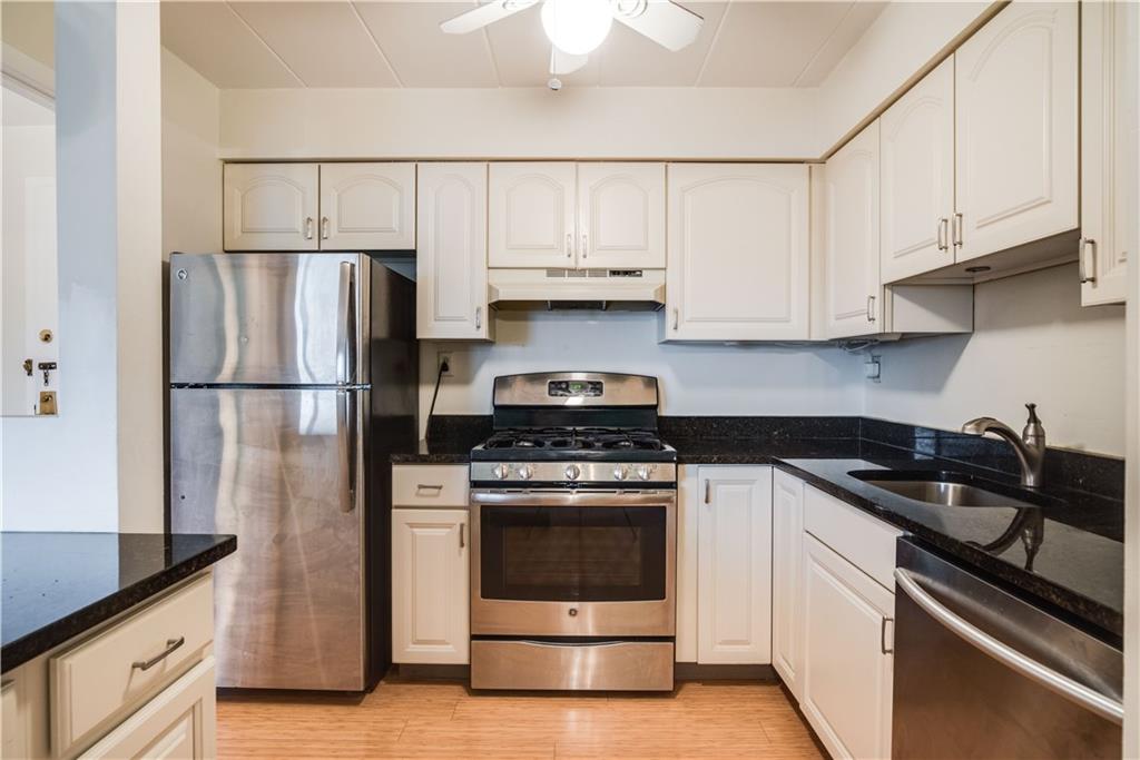 5 Bayard Road, Unit 607 Pittsburgh, PA 15213 - Photo 4 of 20 Gallery Image 4