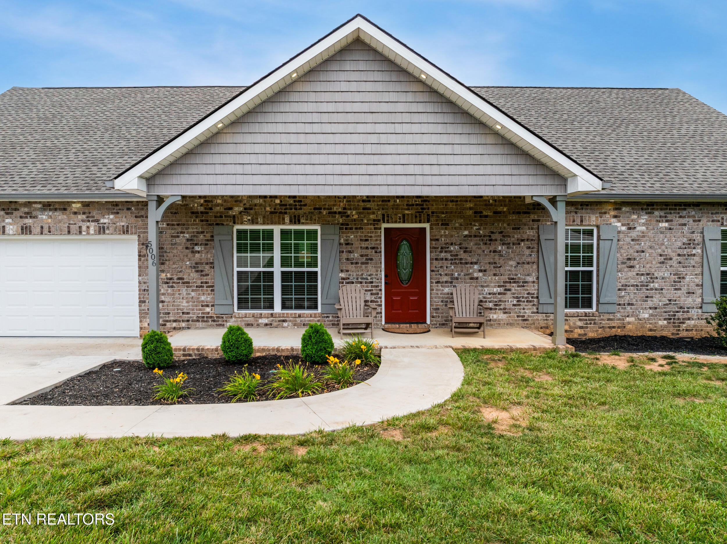 5006 Morganton Road Greenback, TN 37742 - Photo 4 of 45 005