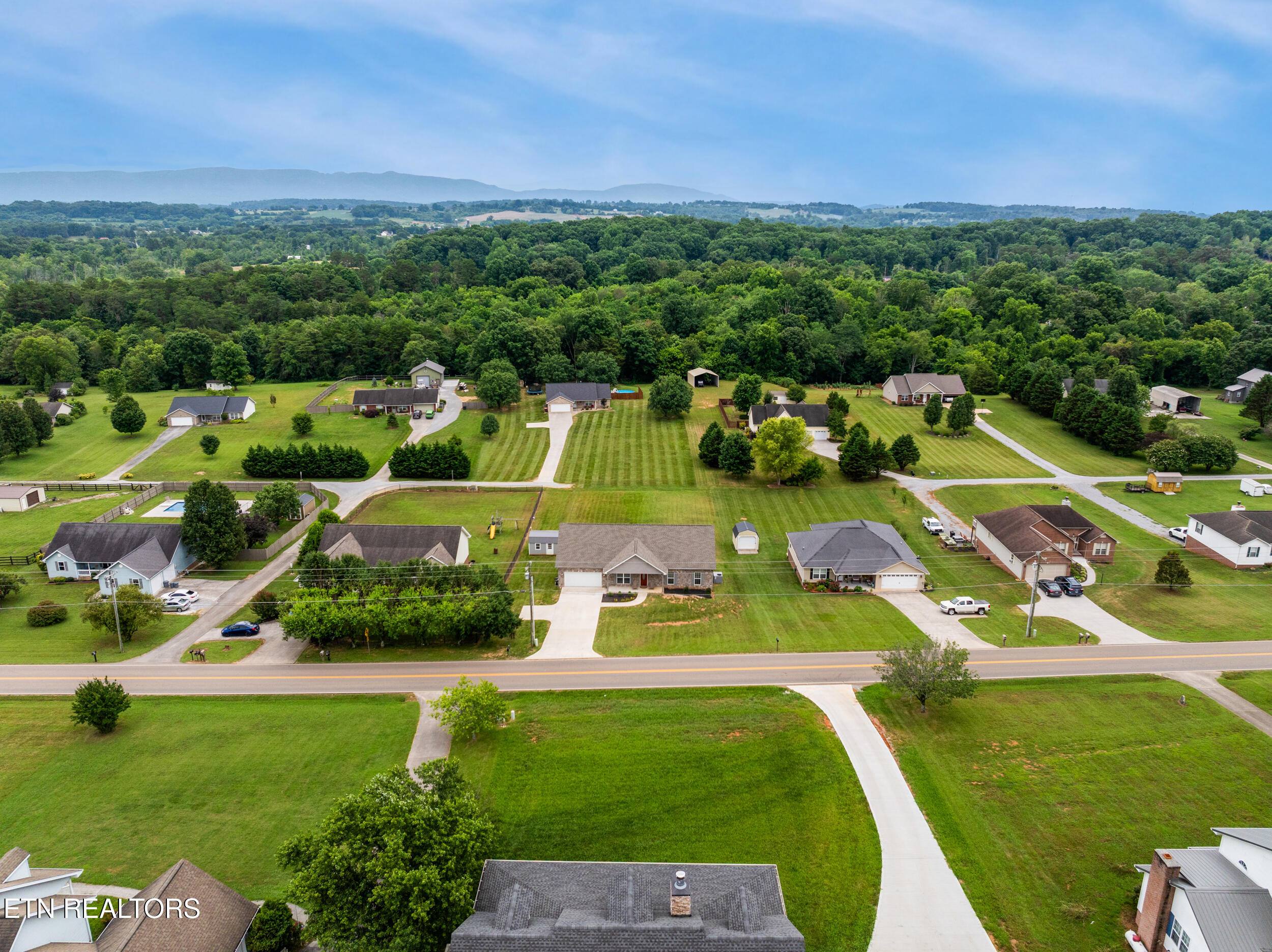 5006 Morganton Road Greenback, TN 37742 - Photo 41 of 45 011