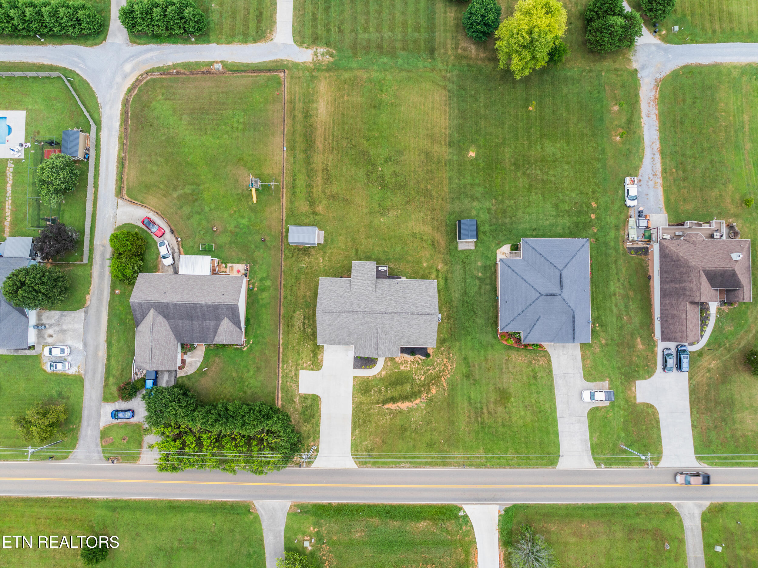 5006 Morganton Road Greenback, TN 37742 - Photo 44 of 45 016