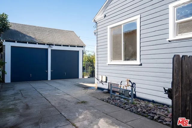 $1,249,000 | 3220 Garden Avenue, Los Angeles, CA 90039