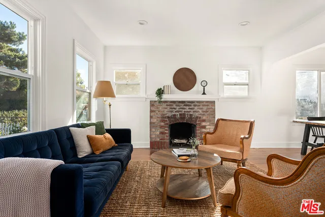 $1,249,000 | 3220 Garden Avenue, Los Angeles, CA 90039