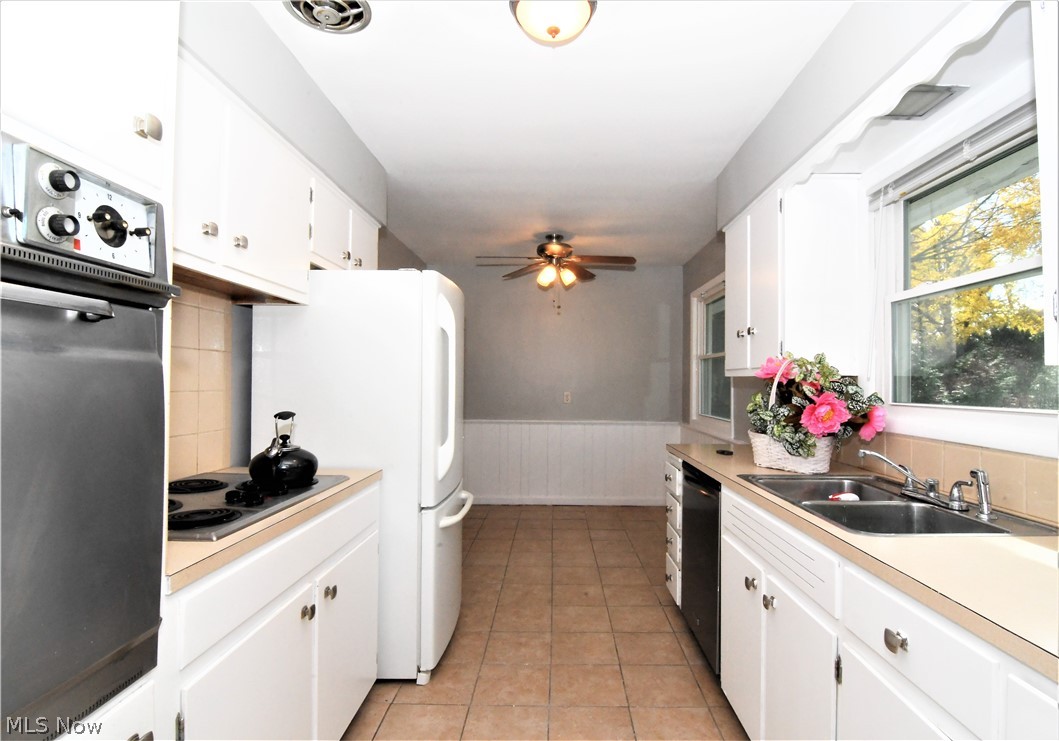 378 Sandhurst Road Akron, OH 44333 - Photo 9 of 31 Gallery Image 9