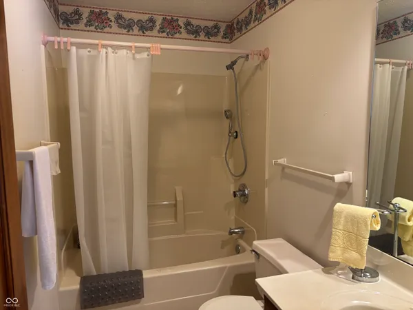 $209,000 | 114 Mackinac Court, Indianapolis, IN 46227