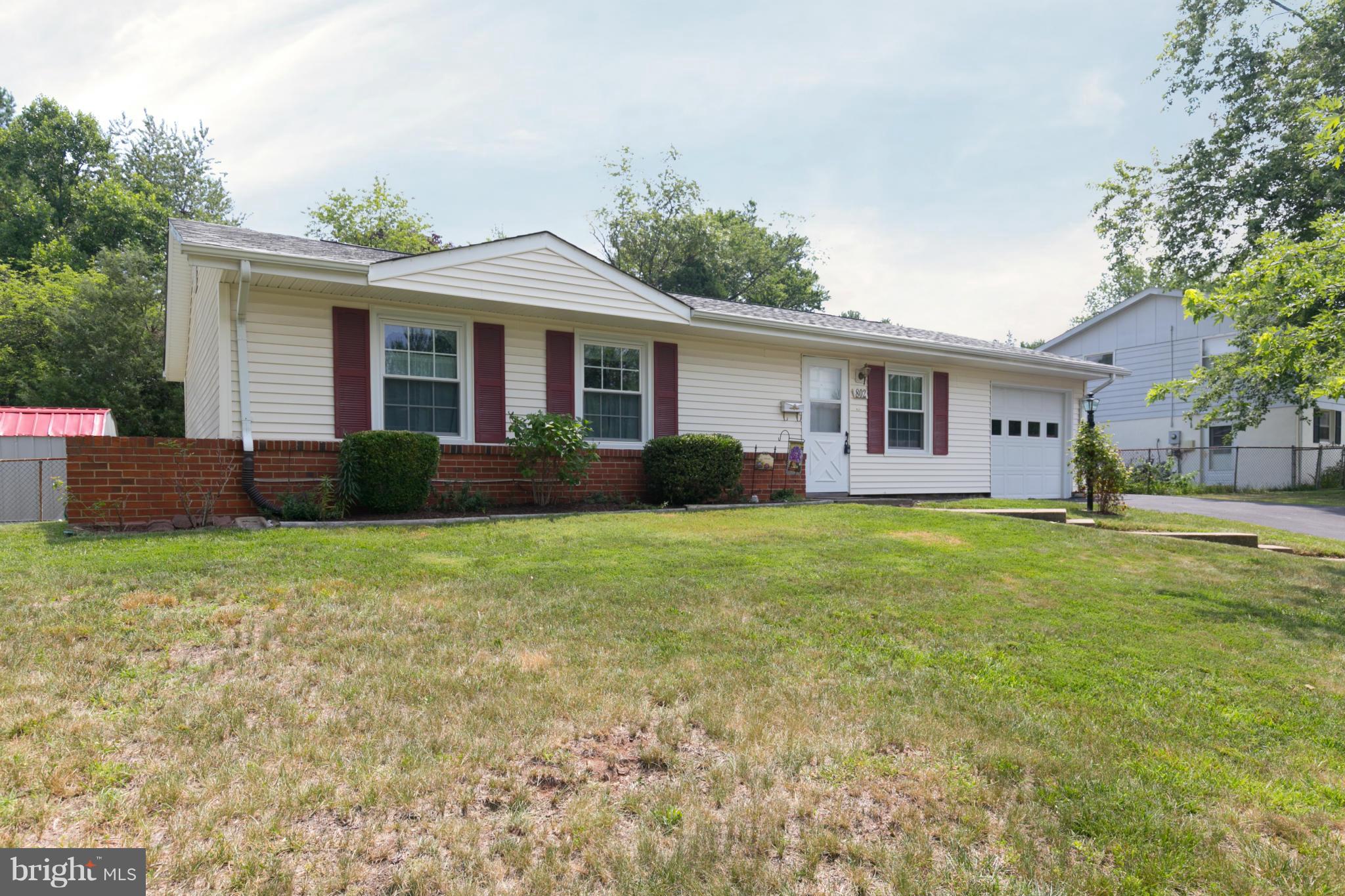 802 West Poplar Road Sterling, VA 20164 - Photo 2 of 29 Exterior (Front)