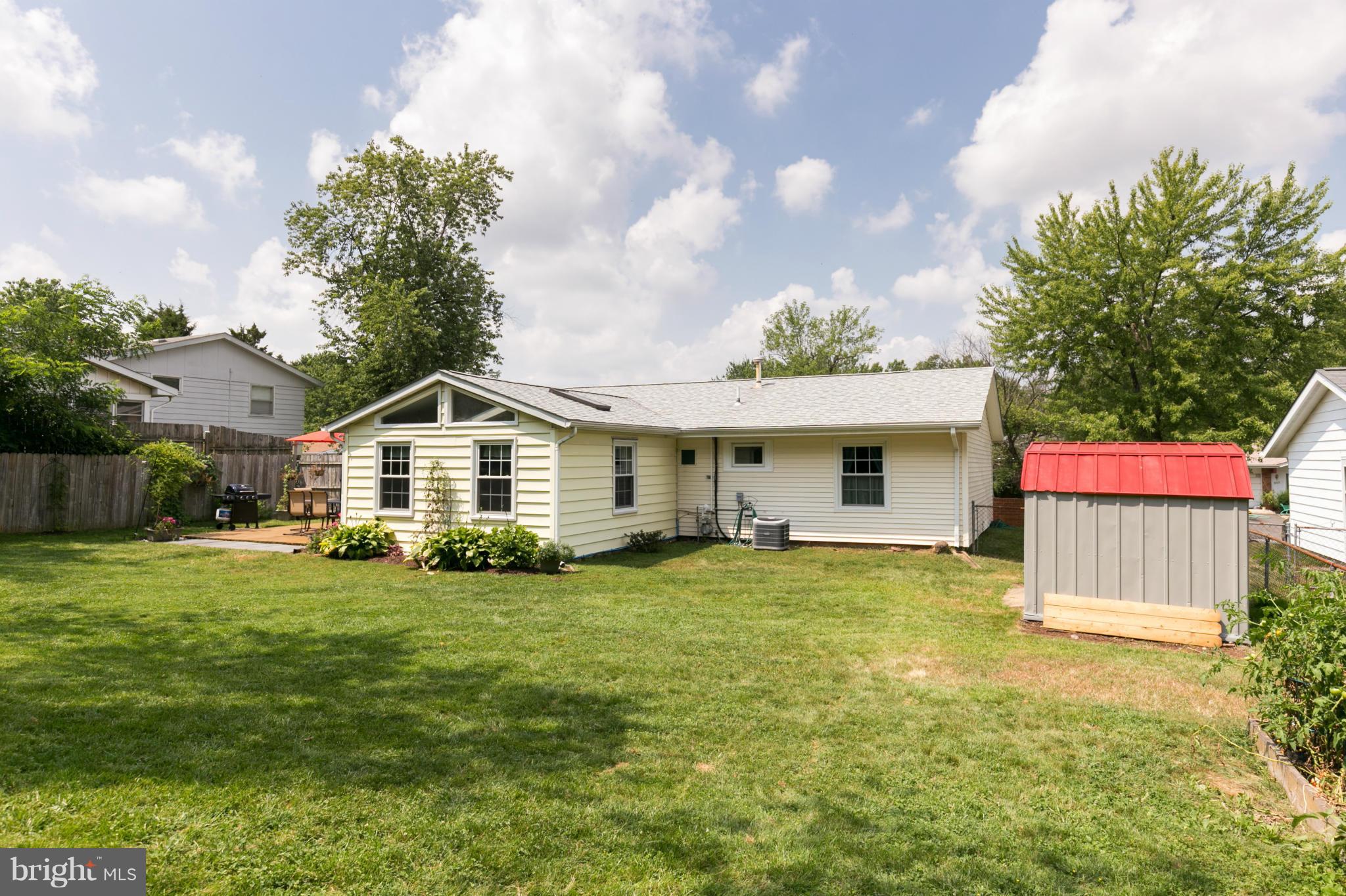 802 West Poplar Road Sterling, VA 20164 - Photo 21 of 29 Exterior (Rear)
