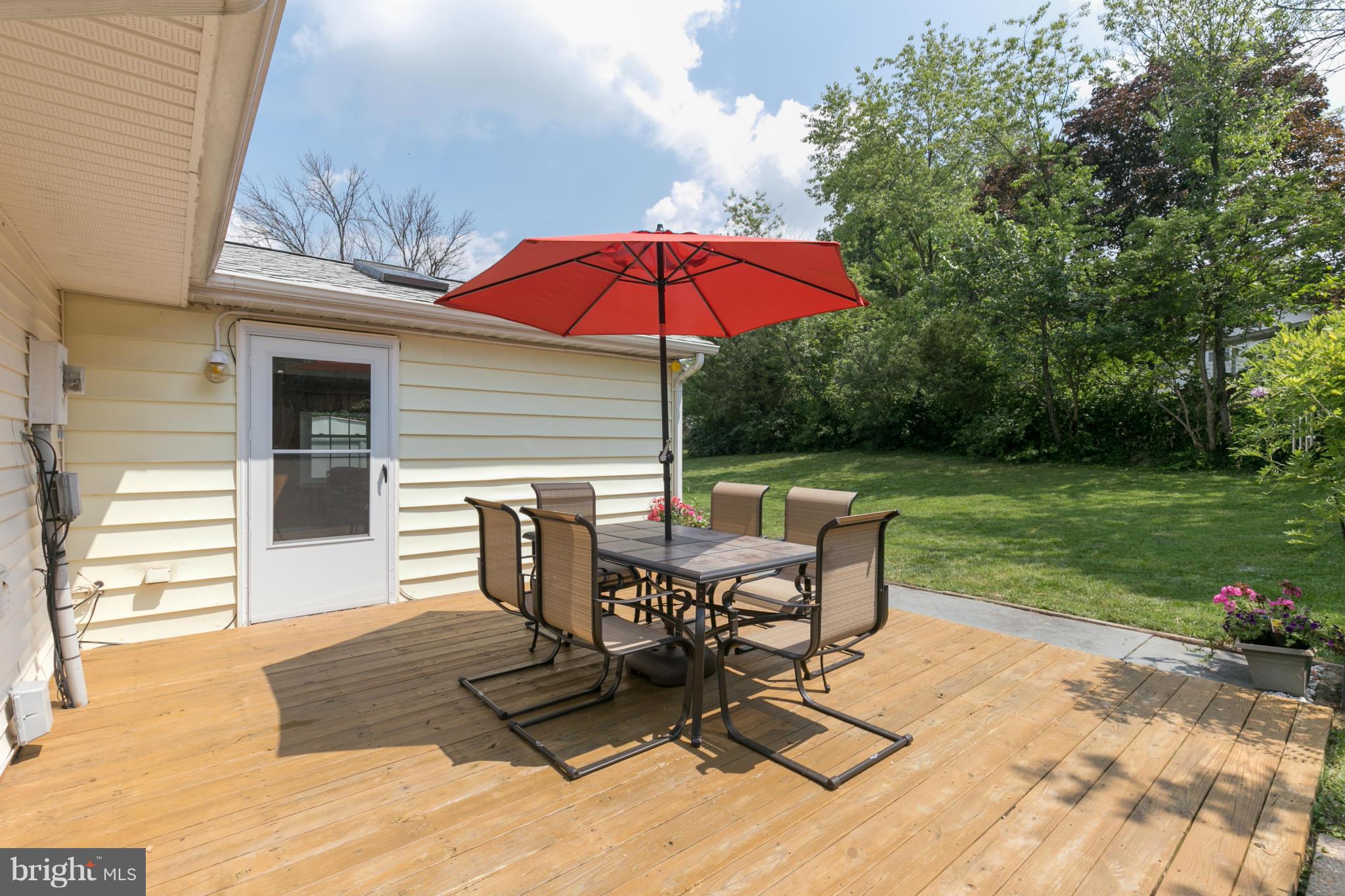802 West Poplar Road Sterling, VA 20164 - Photo 26 of 29 Exterior (Rear)