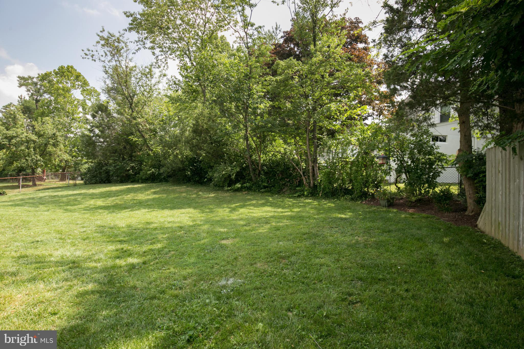 802 West Poplar Road Sterling, VA 20164 - Photo 28 of 29 Large private lot