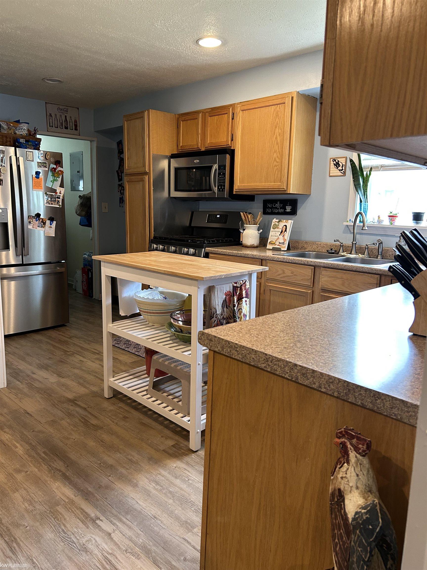 7338 Southwood Road Lexington, MI 48450 - Photo 11 of 31