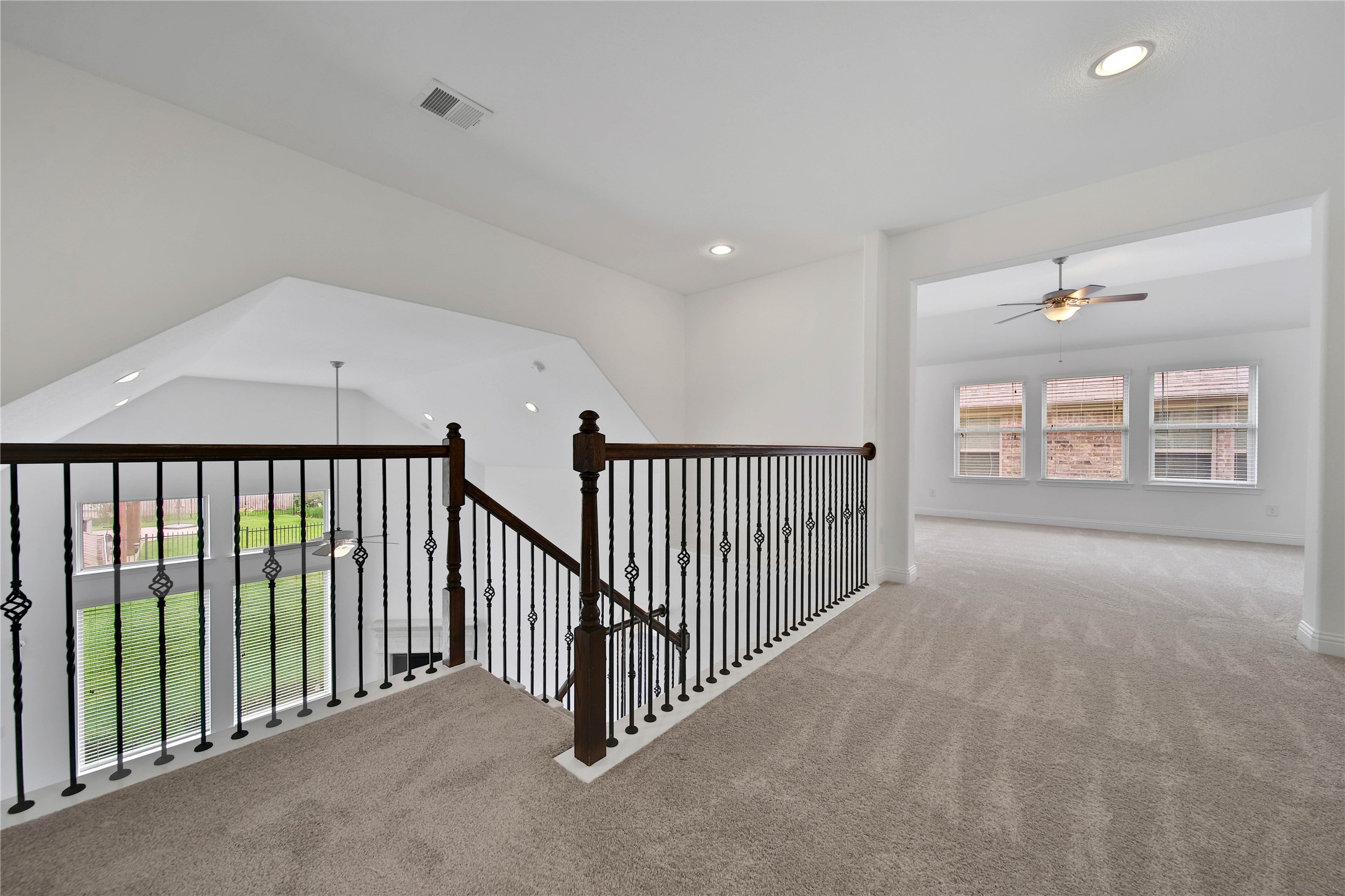 27 Waterfall Way Tomball, TX 77375 - Photo 18 of 29