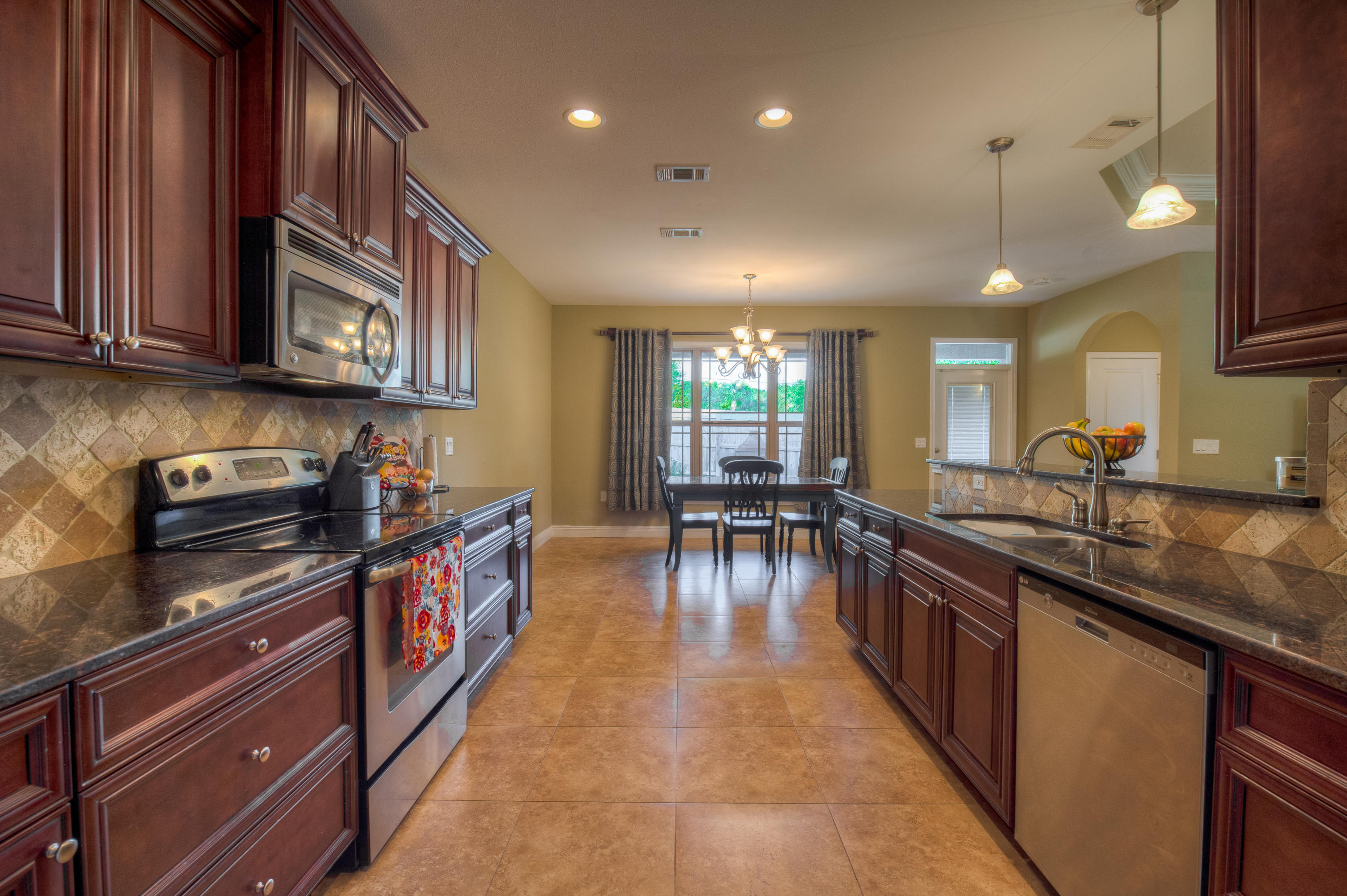 4634 Hermosa Road Crestview, FL 32539 - Photo 4 of 22