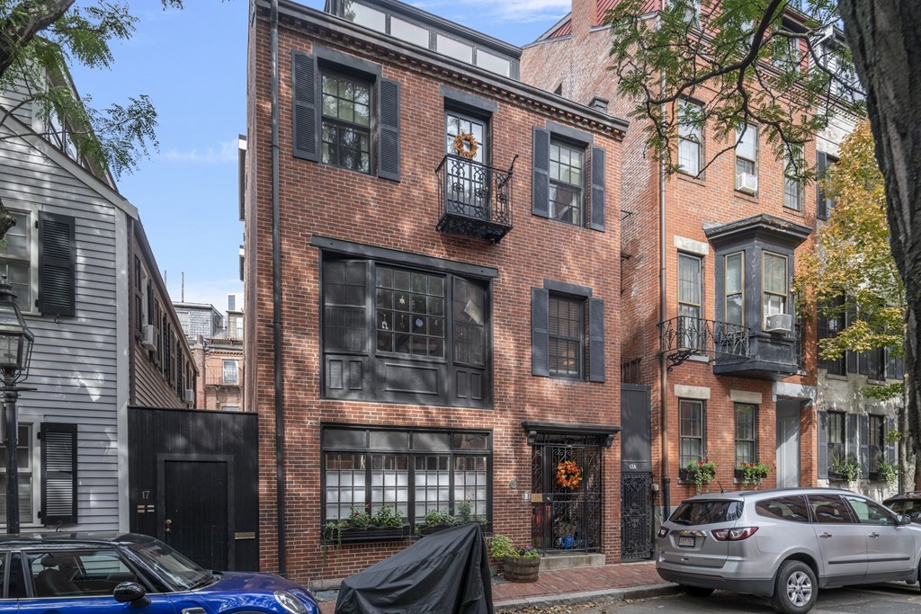 15 Fayette Street, Unit 7 Boston, MA 02116 - Photo 1 of 16 a view of a car park in front of a building